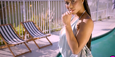 Kira Noir shows her perfect ass and tits