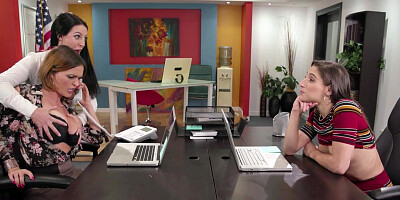 Pretty lesbian gets ass toyed 2