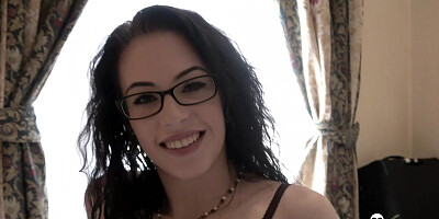 Anna de Ville meets the Hungrylla