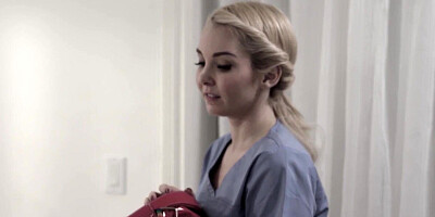 Petite blonde gets facial after sucking