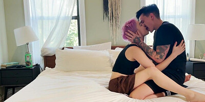 Tattooed sensual queer licks GFs pussy in steamy sex at home