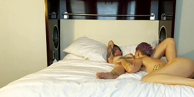 Inked lez queer pussylicked by coloredhair GF at home