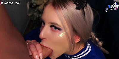 Stepmom lrer hendes jomfru sn at kneppe. Hot mom give mig en kn dukke og sig selv for det nye r