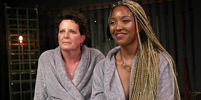 Ebony anal fucks tied up cougar