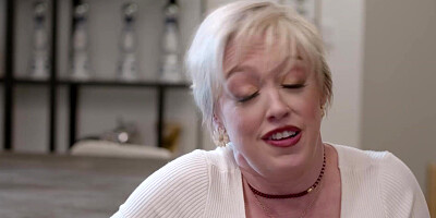 Dee Williams and Sophia Burns satisfys their sexual cravings