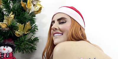 Watch cutesy Aninha Galzerano's scene