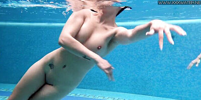 Petite video with libidinous Lady Dee and Lizi Vogue from Underwater Show