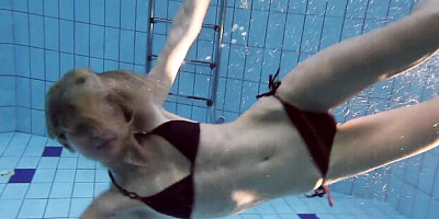 Beauty's pool girl video