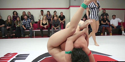 Asian dyke wrestler with big boobs fights in public