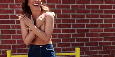 cumshot cherie deville alex jones - a long walk