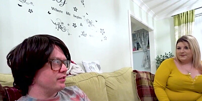 Horny nerd watches BBW masturbate