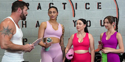 Trainers big dick passed around in gym