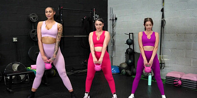 Trainers big dick passed around in gym