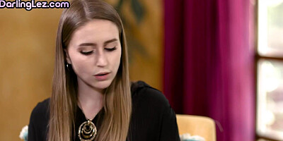 Seducing lez eats hairy lesbian pussy b4 fingering pussy