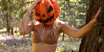 Blonde teen Sky Pierce looks beautiful