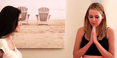 Aali Kali is lactating from facesitting