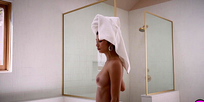 Petite all natural Yana West posed naked