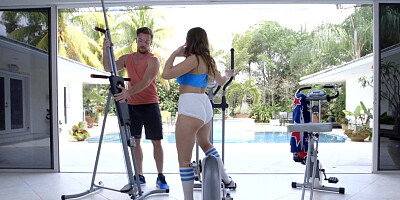 Horny gym lady fucked by big white dick in wet pussy hole