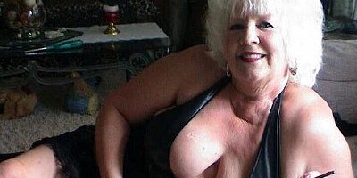 ILOVEGRANNY Hairy cunt lying on the bed