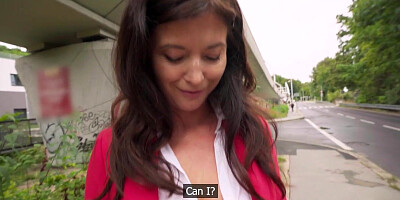 Public curvy MILF pussysmashed outdoor after picking up