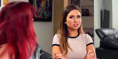 Teen babe scissoring with lesbian milf