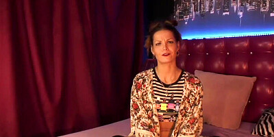 Russian amateur beauty posing in bed