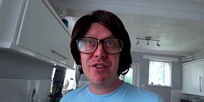 Nerds sucked off by naughty brit
