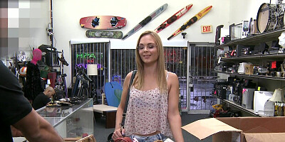 Pawnshop smalltits babe deepthroats big white dick in office