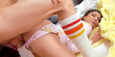 Brazzers - Violet Starr Delivers The Scepter To Michael Vegas & He Fucks All Her Holes As A Reward