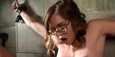 Flexible slave cuffed in metal