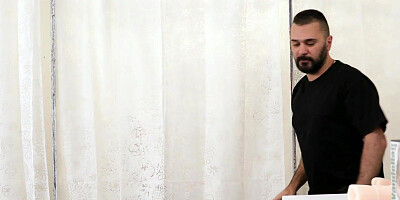 Latina With Huge Natural Tits Ella Knox