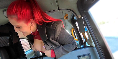 Bigbooty cab MILF with big boobs outdoor fucked in taxi