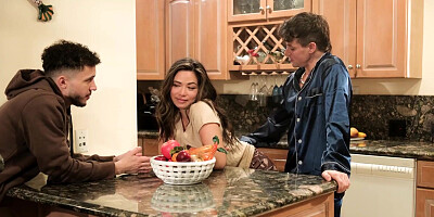 Two cocks slams Scarletts twat