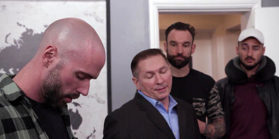 Whitney Wright enjoys rough gangbang