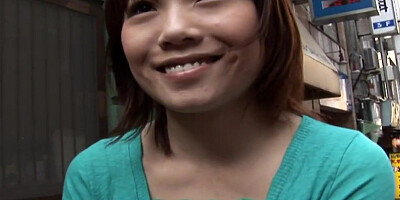 Squirting POV Asian babe closeup public fucked in the car