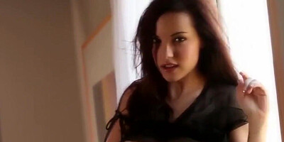 solo teen elizabeth marx strips for her fans - babes