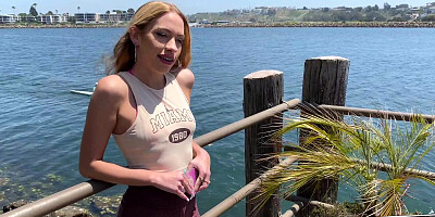 GOTFILLED Cumming up in Khloe Kapri