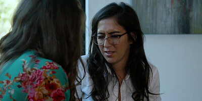 Busty brunette tribbing girlfriend