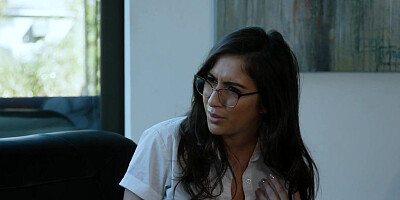 Busty brunette tribbing girlfriend