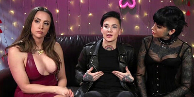 Three BDSM lesbians double penetration fucking
