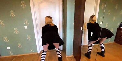 Pretty Stepsister Suck Dick in Front of