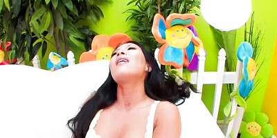 Squeaky Asa Akira and Ralph Long's blowjob video