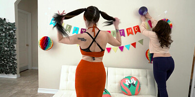 Blowjob party with wet stepmom and teen