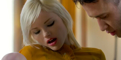 Secretary nympho slut enjoys sucking dick in meeting room