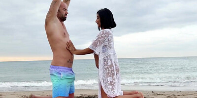 Public bigass Latina pussyfucked outdoor on public beach