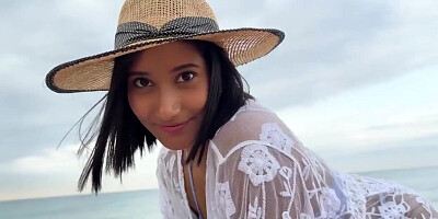 Public bigass Latina pussyfucked outdoor on public beach