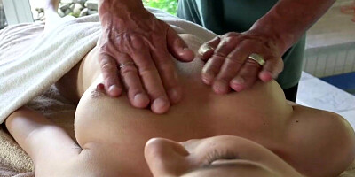 Old masseur fucks twenty year old babe