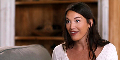 Sexy hot lesbain threesome with horny ladies