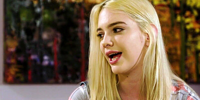 Blonde milf scissoring hottie