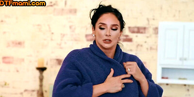 DTF gamer slut and her bigtitted stepmom fucked in 3some